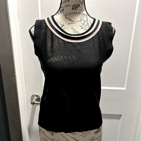 Exetera Tricot - tank and sheer long sleeve top. - Picture 2 of 5